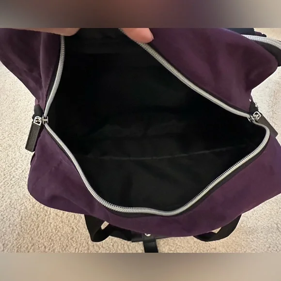 Biaggi Zipsak luggage under-seat expandable carry-on Purple bag roller wheels - Picture 8 of 9
